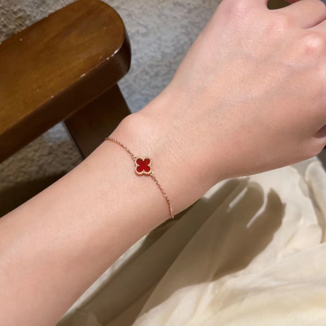 VCA Sweet Heart Butterfly Alhambra Bracelet 1 Motif - Image 8