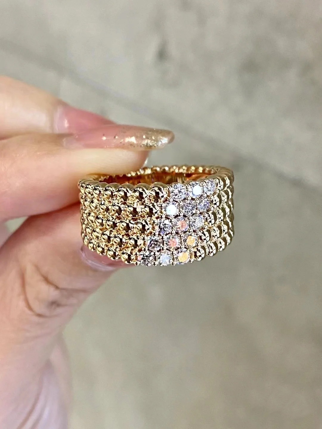 VCA Perlee Diamond Ring - Image 6