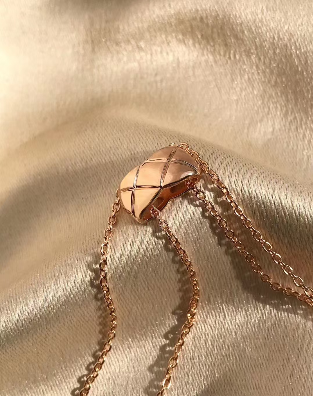 Chanel Coco Crush Rose Gold Necklace - Image 7