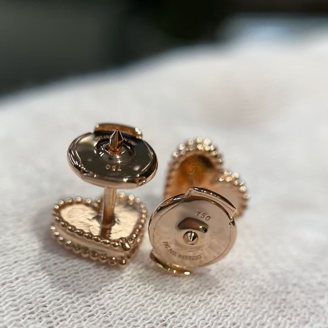VCA Heart Stud Earrings - Image 6