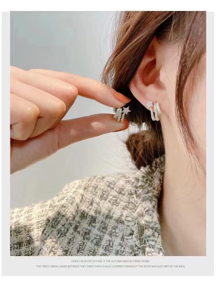 Chanel Non-pierced Ear Clip Comete Earrings - Image 2
