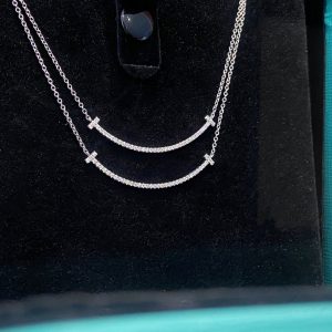 Tiffany T Smile Pendant Necklace in Silver Color