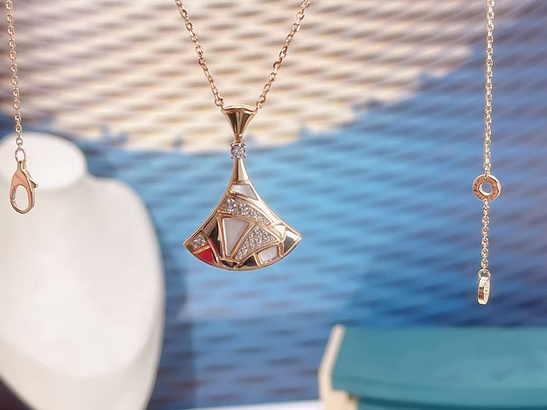 Bvlgari Divas' Dream Necklace - Image 5