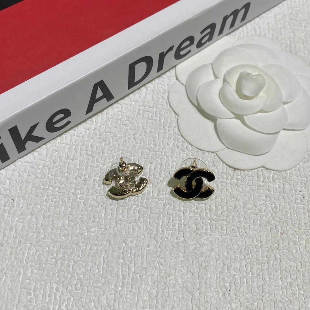 Chanel Pink Enamel CC Earrings - Image 8