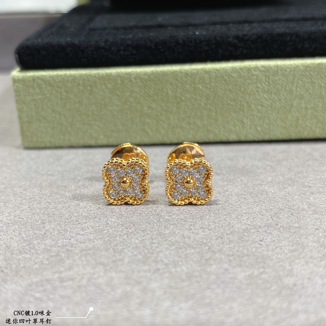 VCA Full Diamond Vintage Alhambra Earrings - Image 7