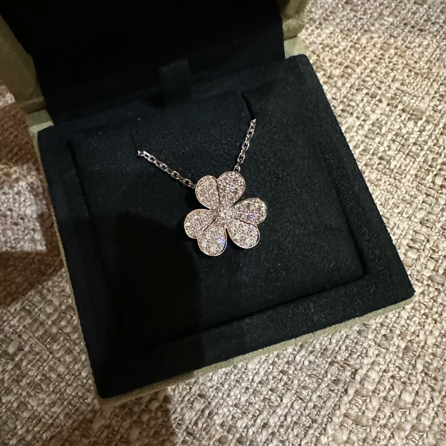 VCA Full Diamond Frivole Pendant Necklace - Mini - Image 2