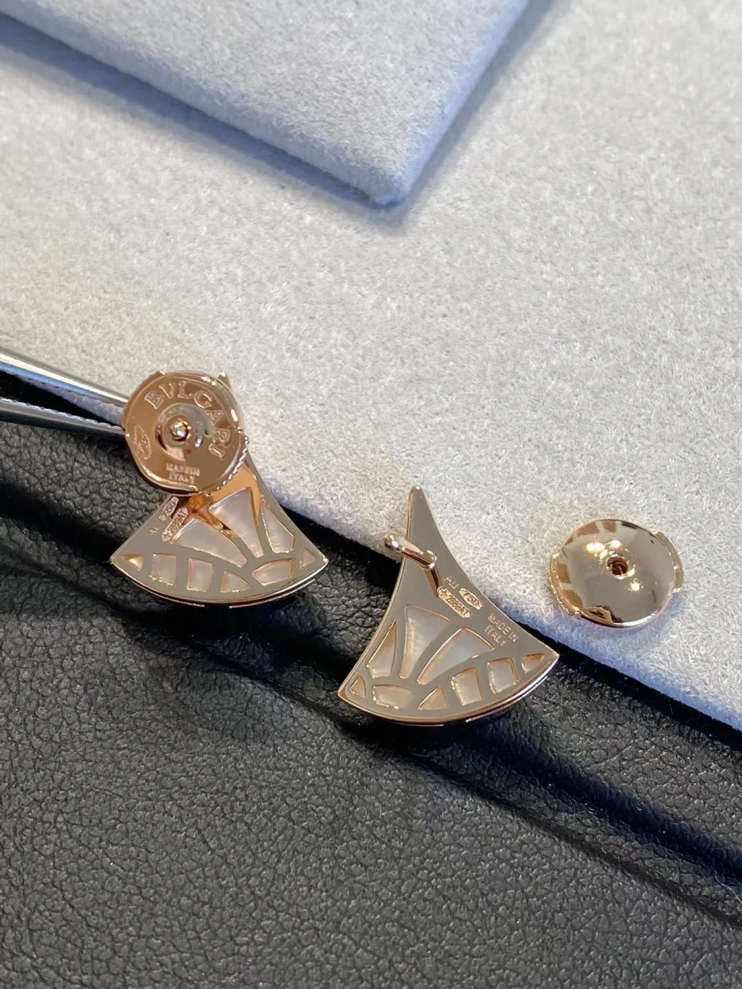 Bvlgari Divas' Dream Earrings - Image 12