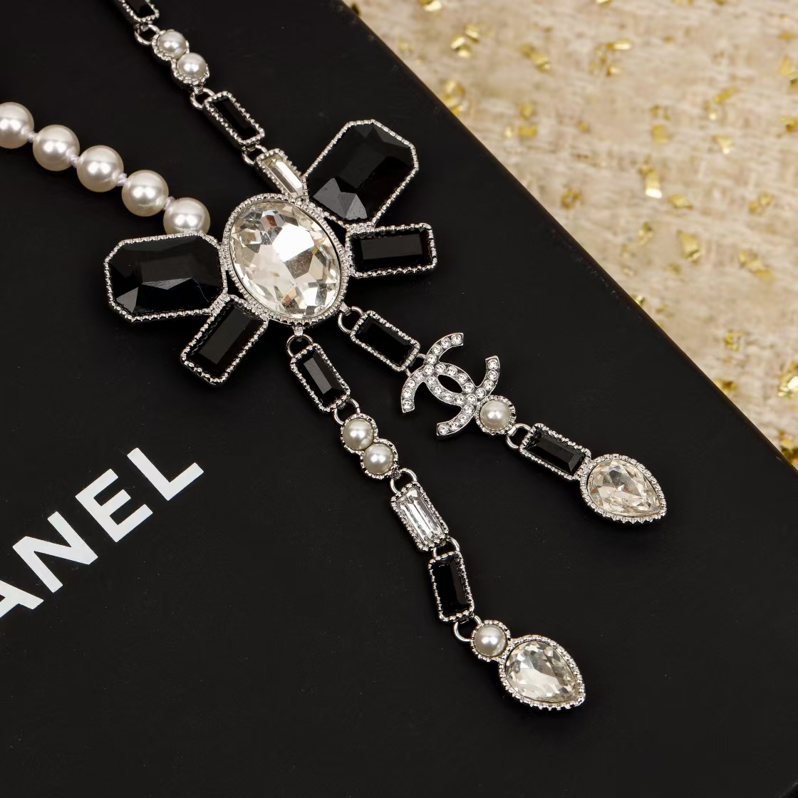Chanel Black Bow Knot Pendant Necklace