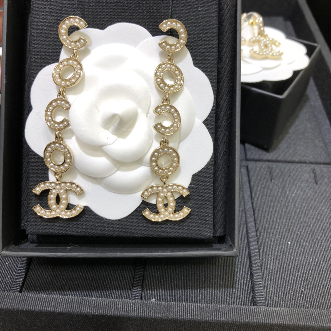 Coco Chanel Brooch Earrings Necklace - Image 5