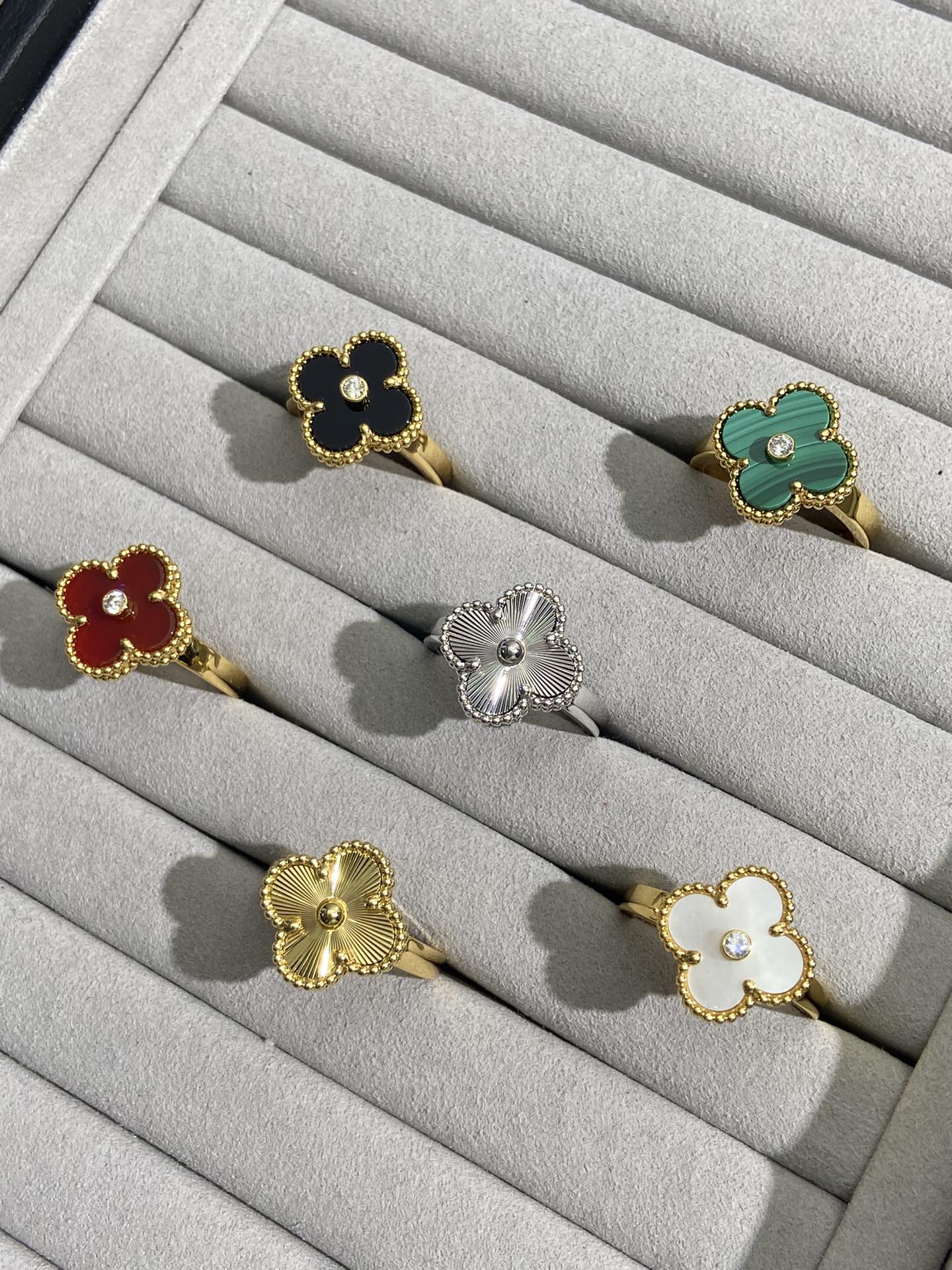 VCA Vintage Alhambra Ring