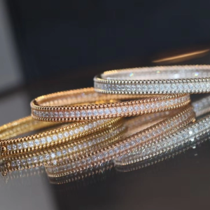 VCA Perlee Diamonds Bracelet Bangle, 1 Row, Medium Model