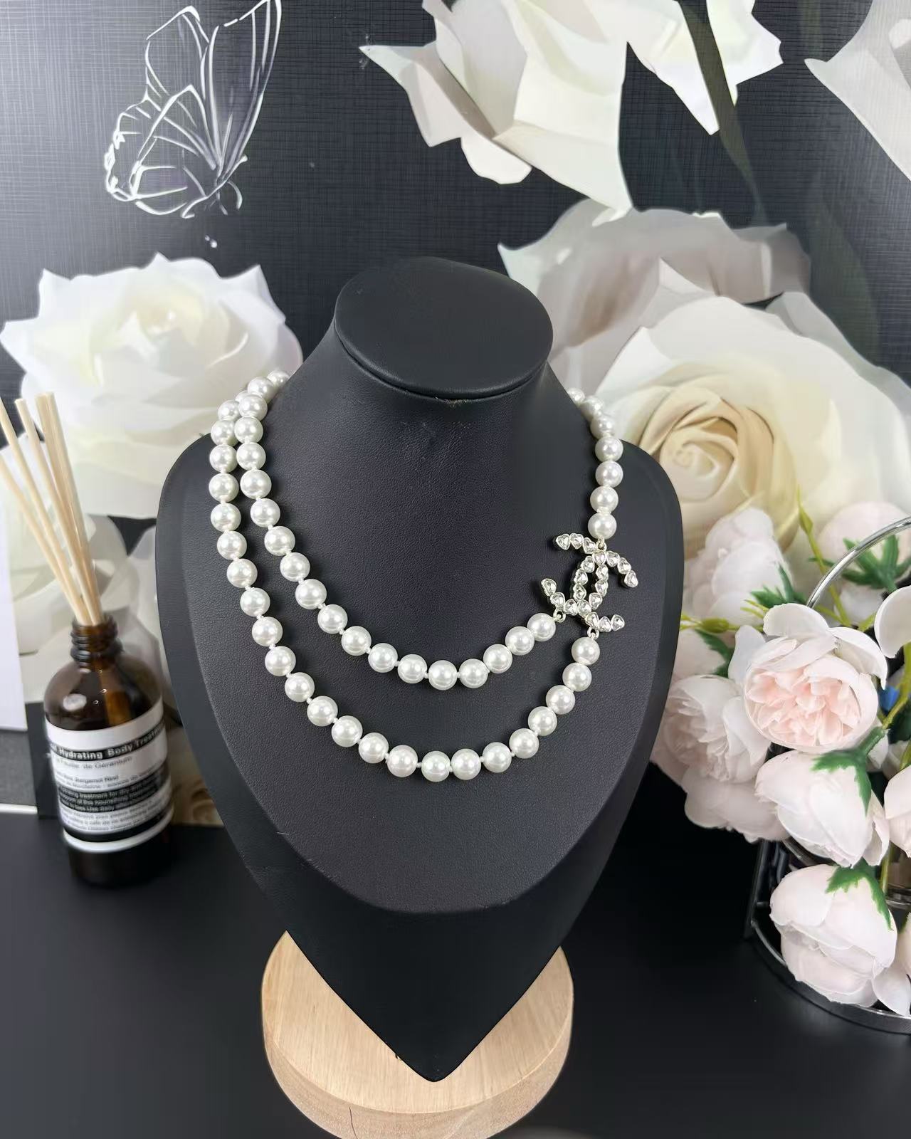 Chanel Elegant Two Layers Pearl Necklace
