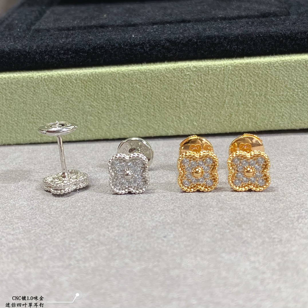 VCA Full Diamond Vintage Alhambra Earrings - Image 5