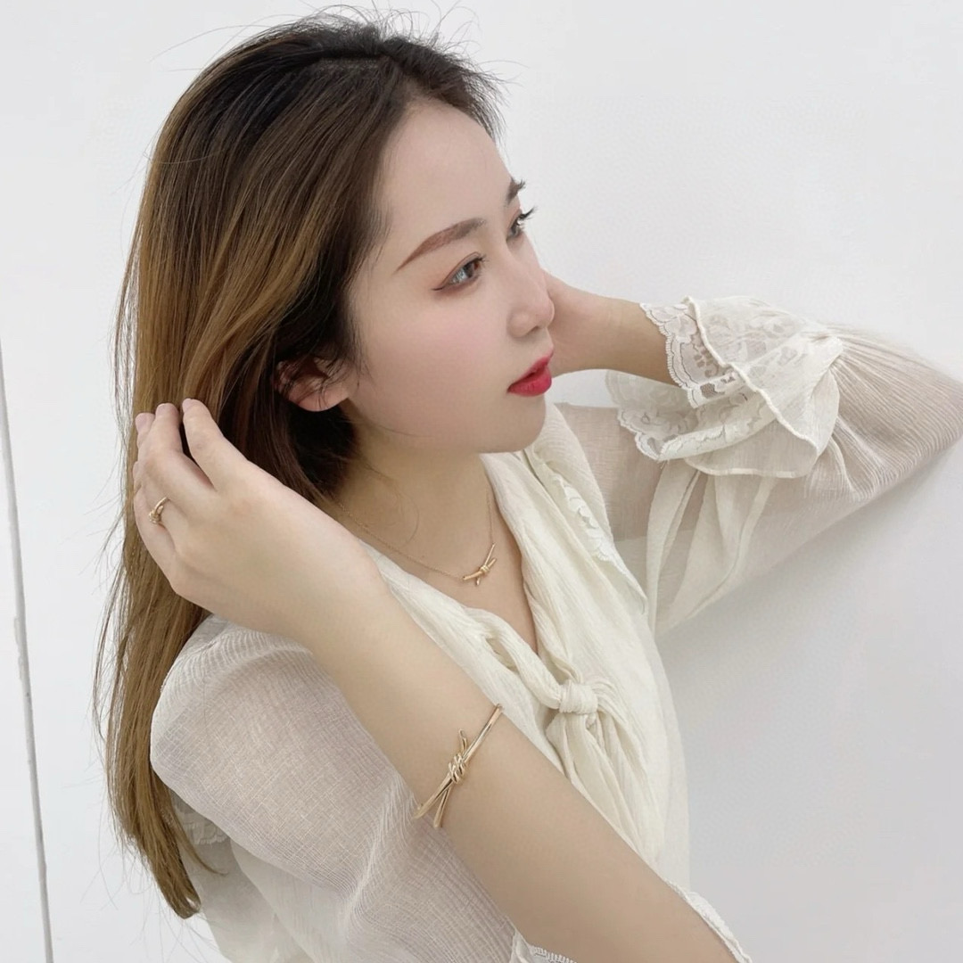 Tiffany Knot Bangle Bracelet - Image 8