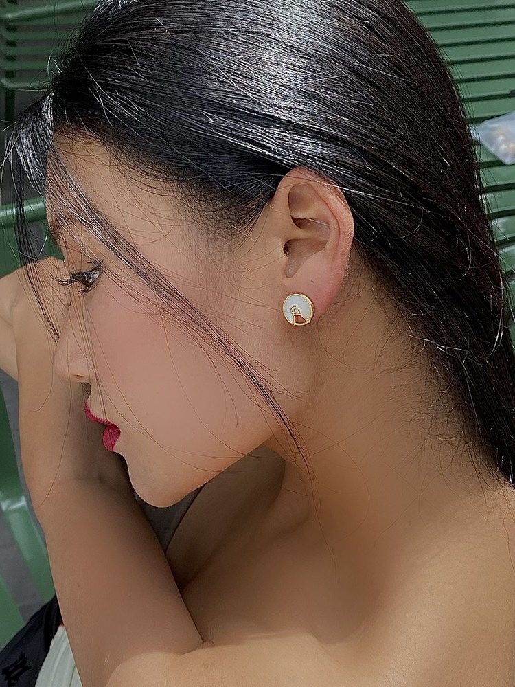 Cartier Amulette de Stud Earrings - Image 6