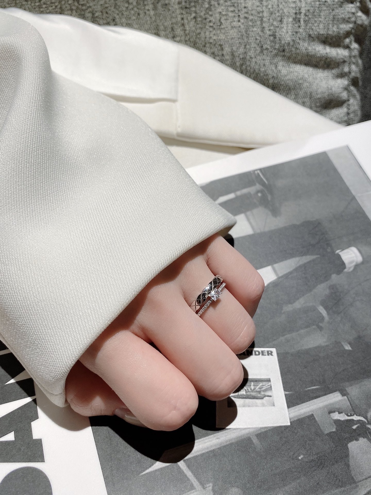 Chanel Coco Crush Mini Ring - Image 16
