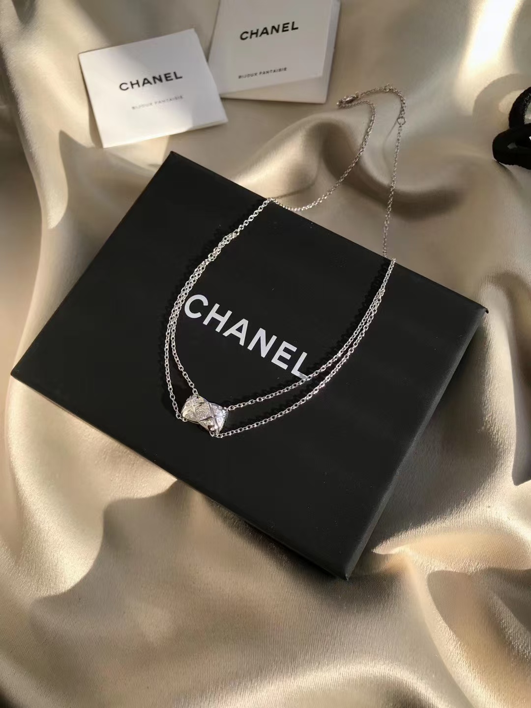 Chanel Coco Crush White Gold Necklace - Image 2