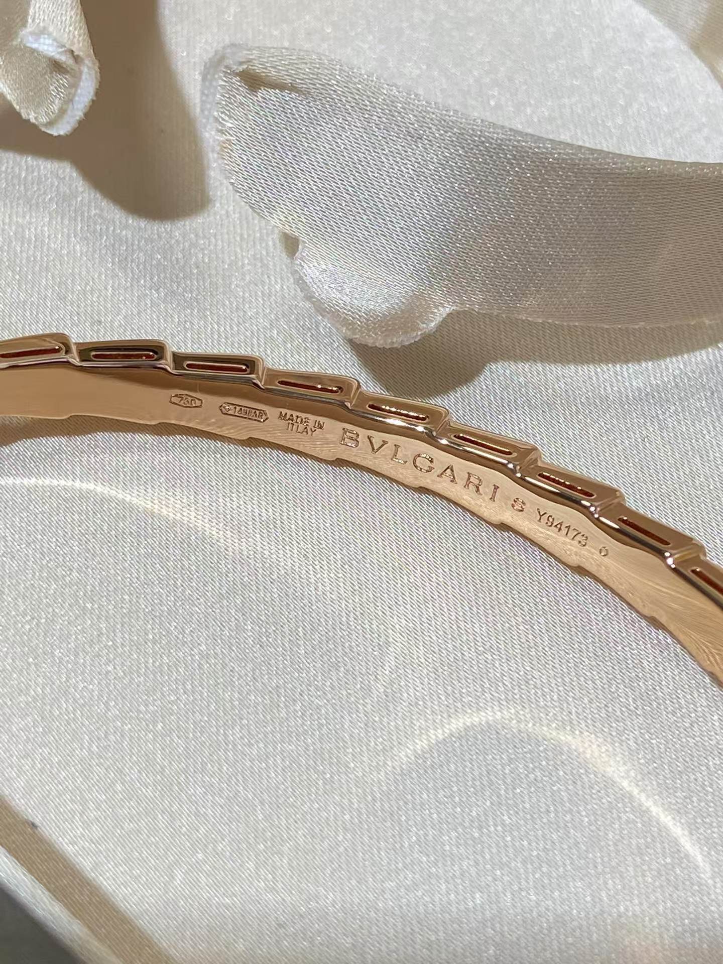 Bvlgari Serpenti Viper Bracelet Bangle in Rose Gold - Image 9