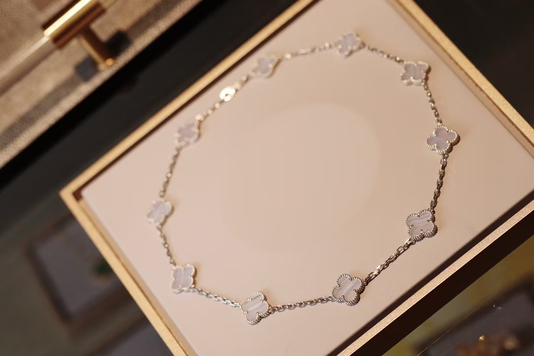 VCA Vintage Alhambra Necklace, 10 Motifs - Image 2