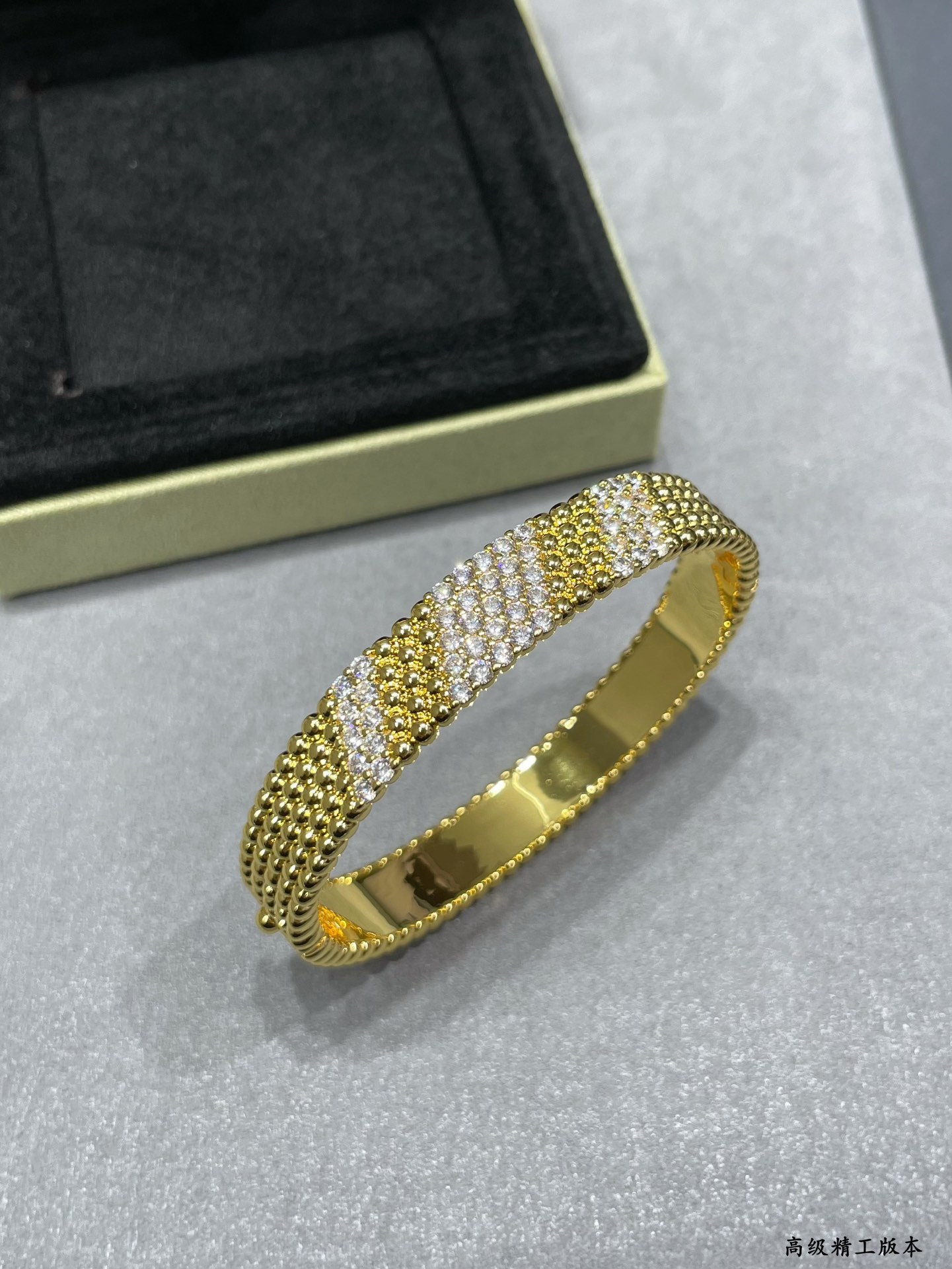 VCA Perlee Diamonds Bracelet Bangle, 5 Rows, Medium Model - Image 3