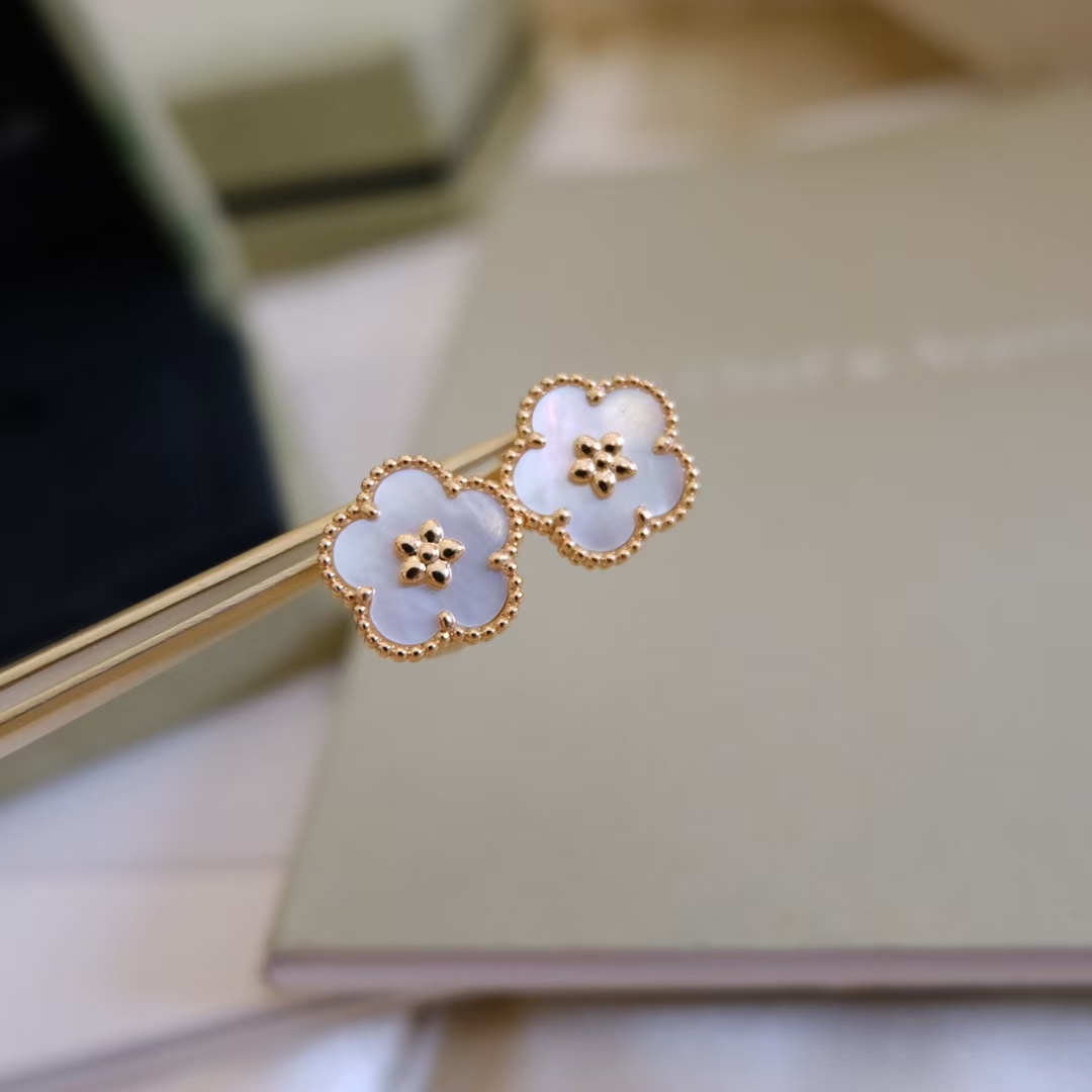 VCA Lucky Spring Earrings, Plum Blossom