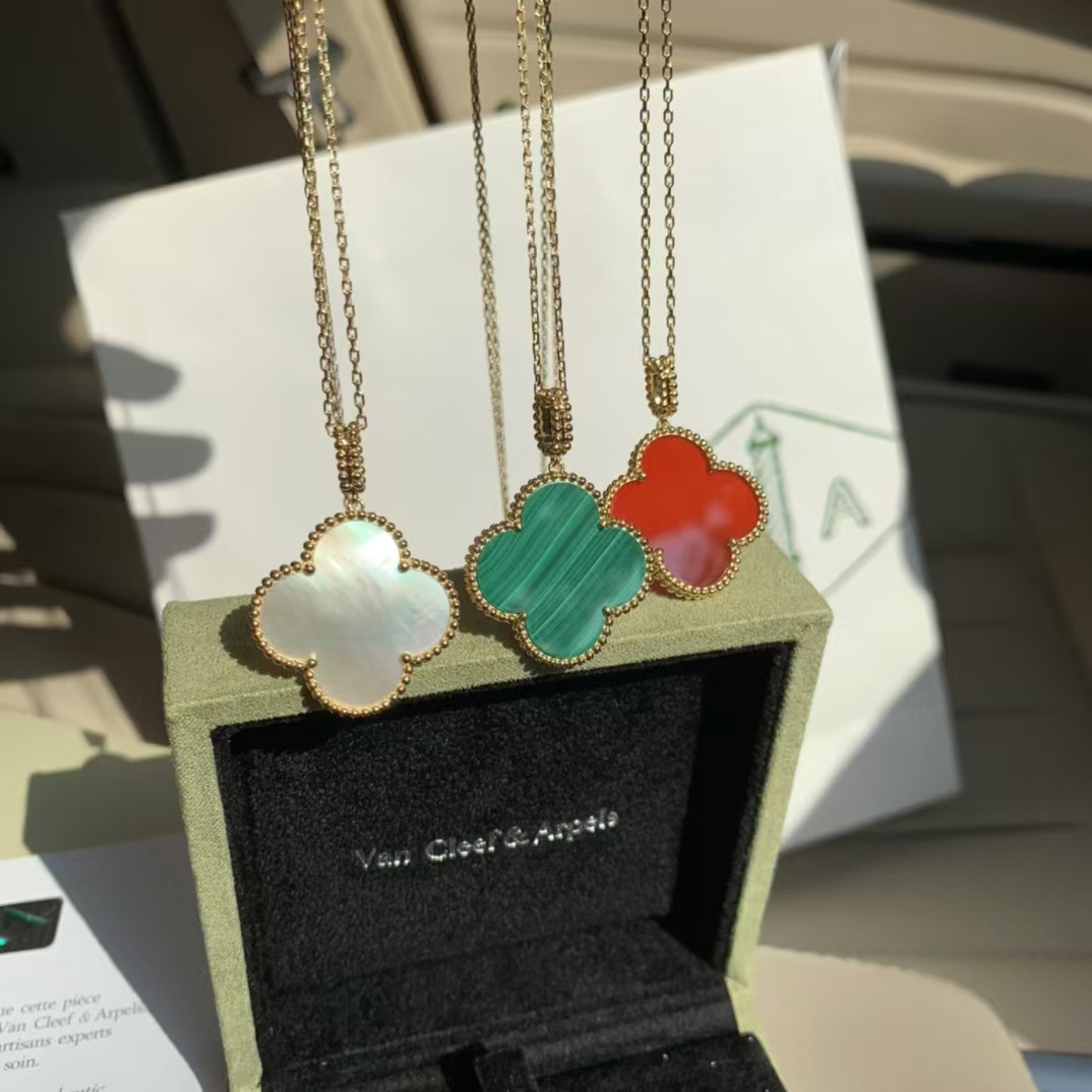 VCA Vintage Alhambra Pendant Large Clover Sweater Necklace - Image 2