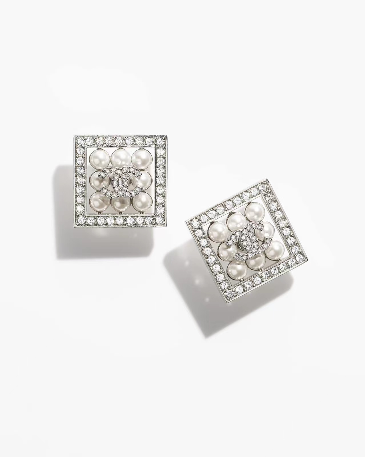 Chanel Square Diamond and Pearl Earrings - Image 3