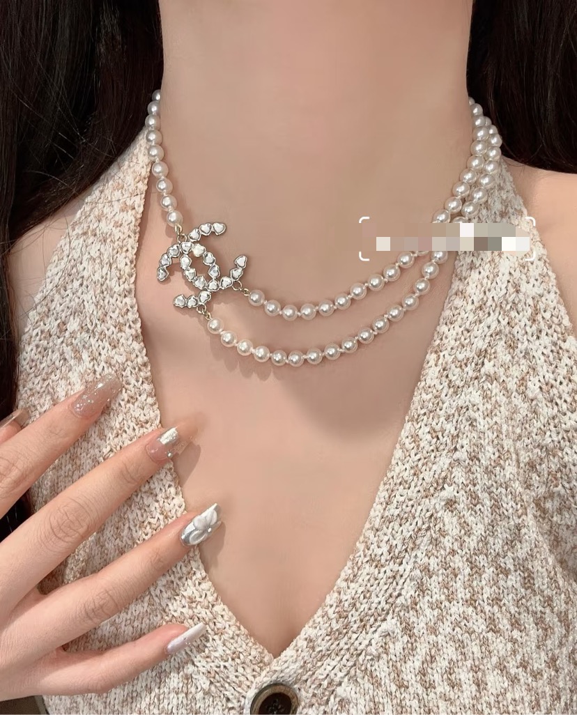 Chanel Elegant Two Layers Pearl Necklace - Image 7