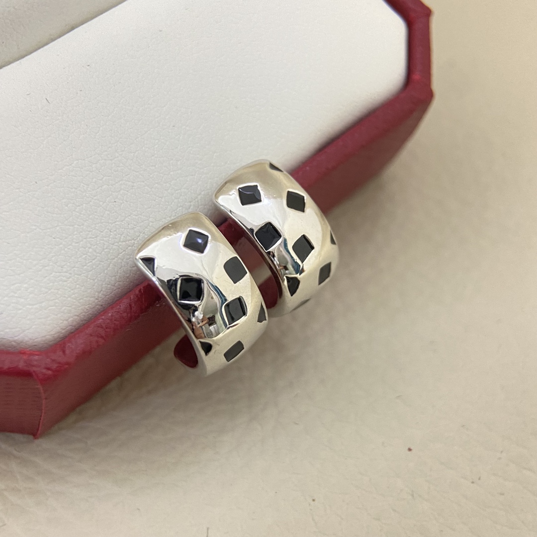 Cartier Leopard Panthère de Stud Earrings - Image 4