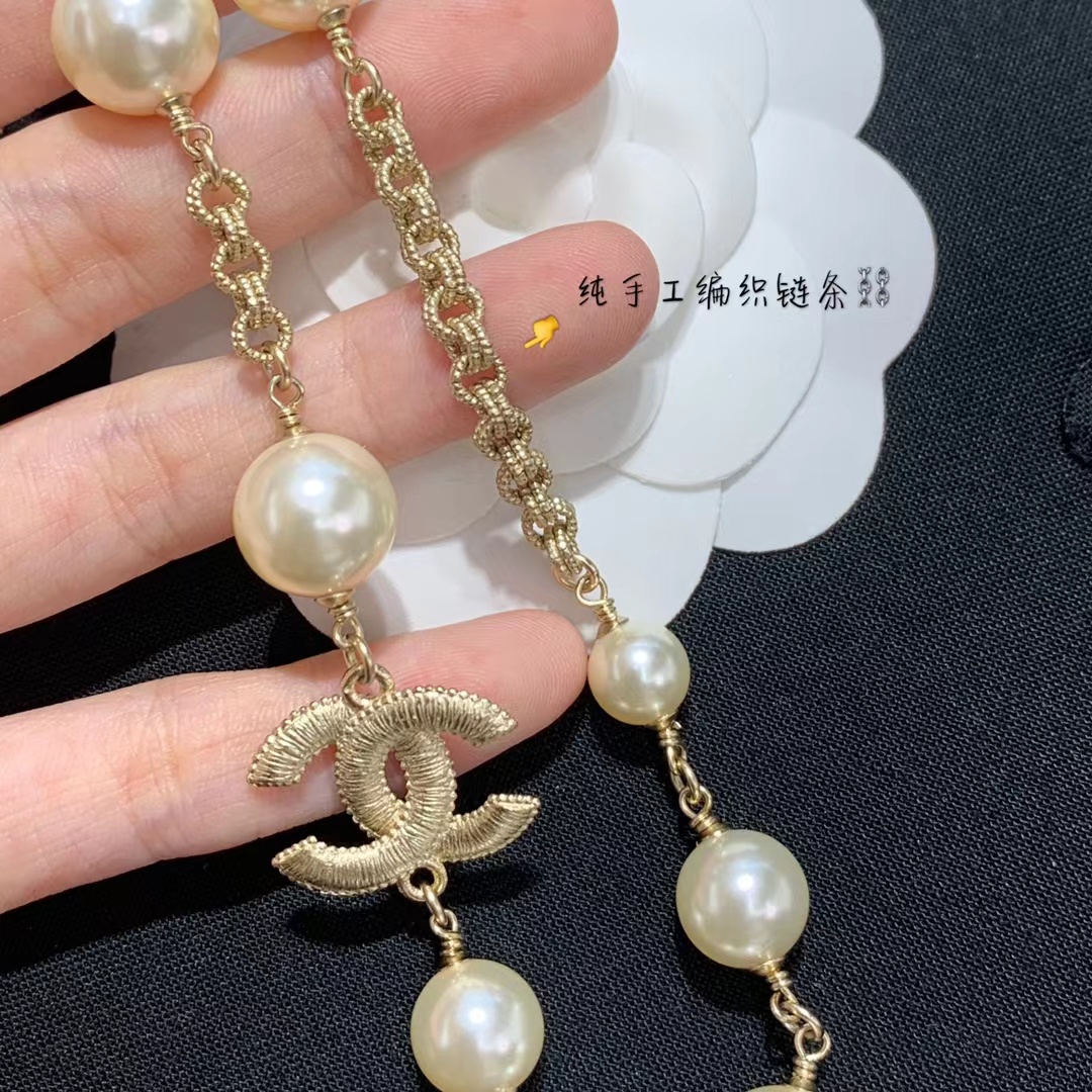 Chanel Double C Pearl Choker Necklace - Image 3