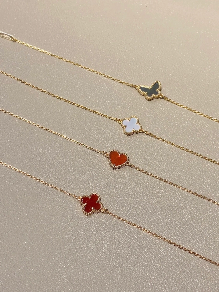 VCA Sweet Heart Butterfly Alhambra Bracelet 1 Motif