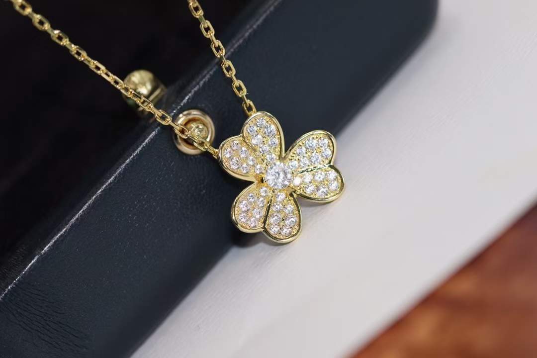 VCA Frivole Pendant Necklace - Mini - Image 3