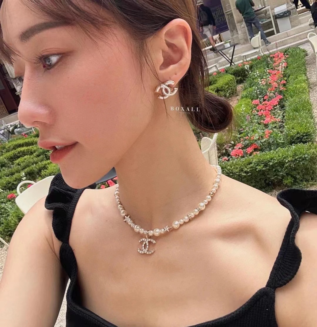 Chanel Star Double C Pendant Pearl Necklace - Image 10