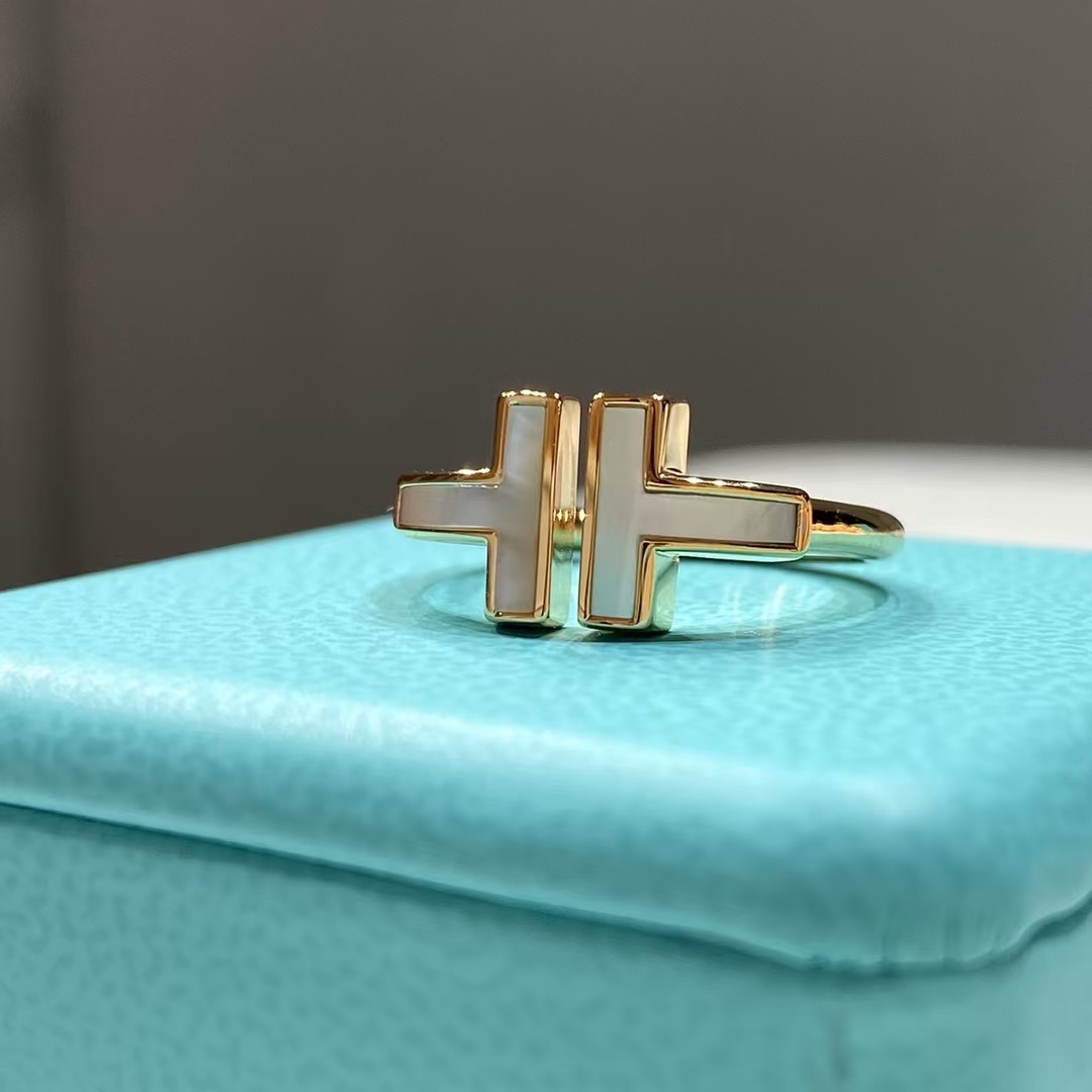 Tiffany Mother of Pearl Double T Ring - Image 3