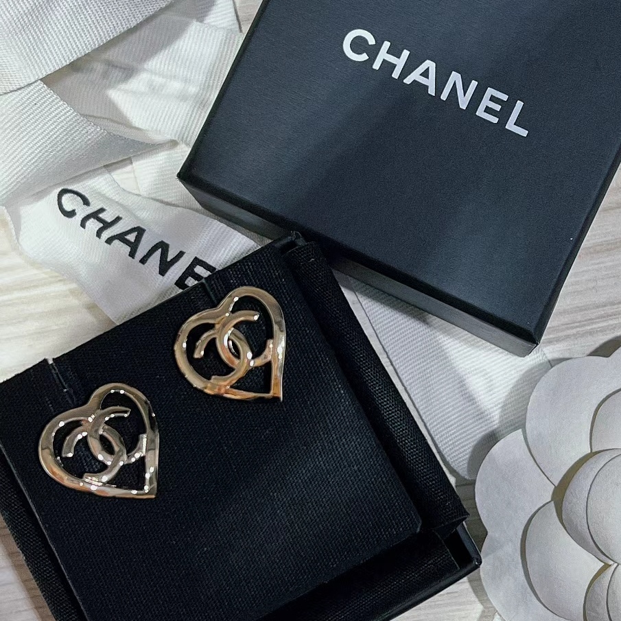 Chanel Hollow Heart Bracelet Earrings Ring Leather Necklace - Image 3