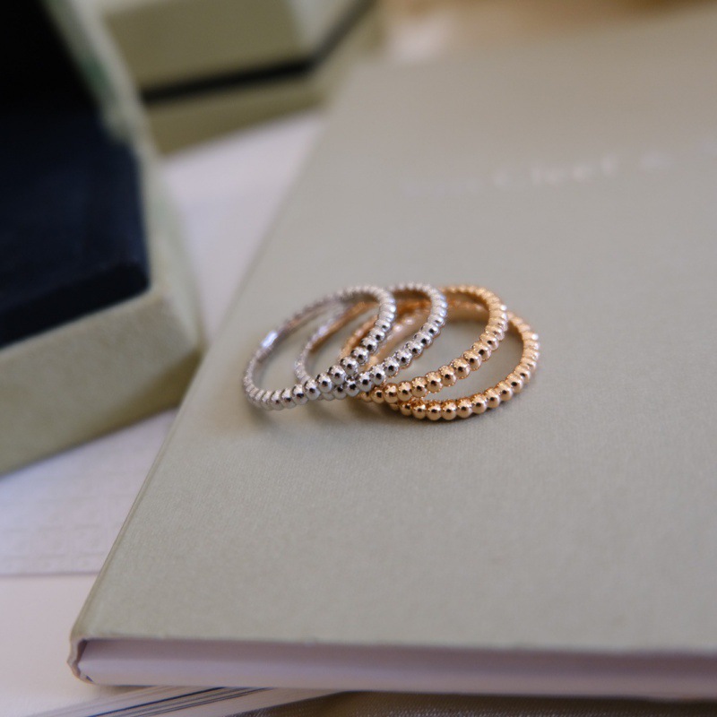 VCA Perlee Minimalist Ring - Image 2