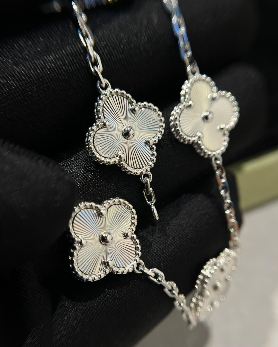 VCA Laser Silver 5 Motifs Vintage Alhambra Bracelet - Image 9