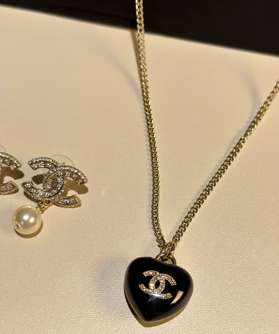 Chanel Black Heart Pendant Necklace and CC Pearl Drop Earrings - Image 3
