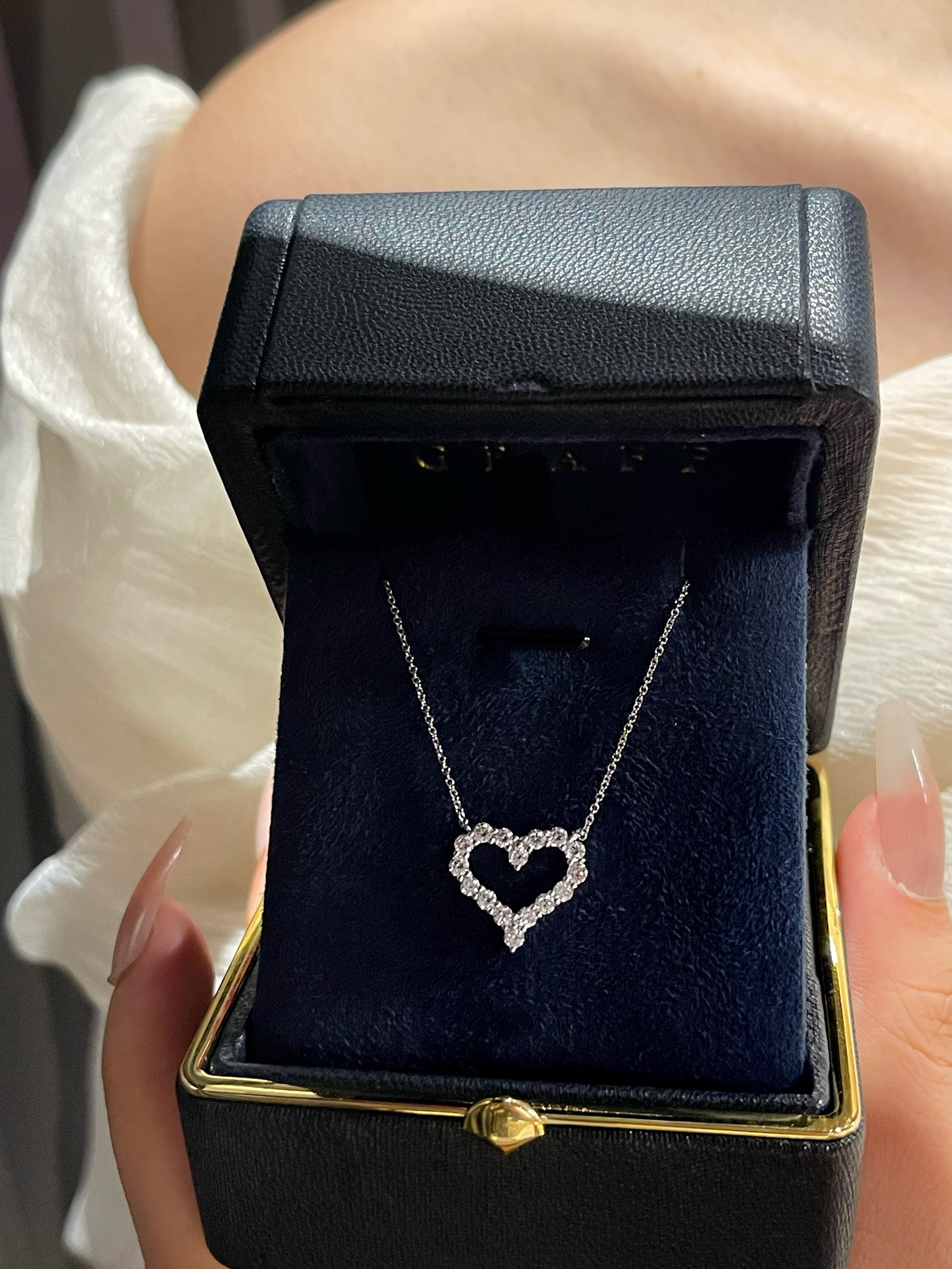 Tiffany Mini Full Diamond Love Heart Pendant Necklace - Image 3