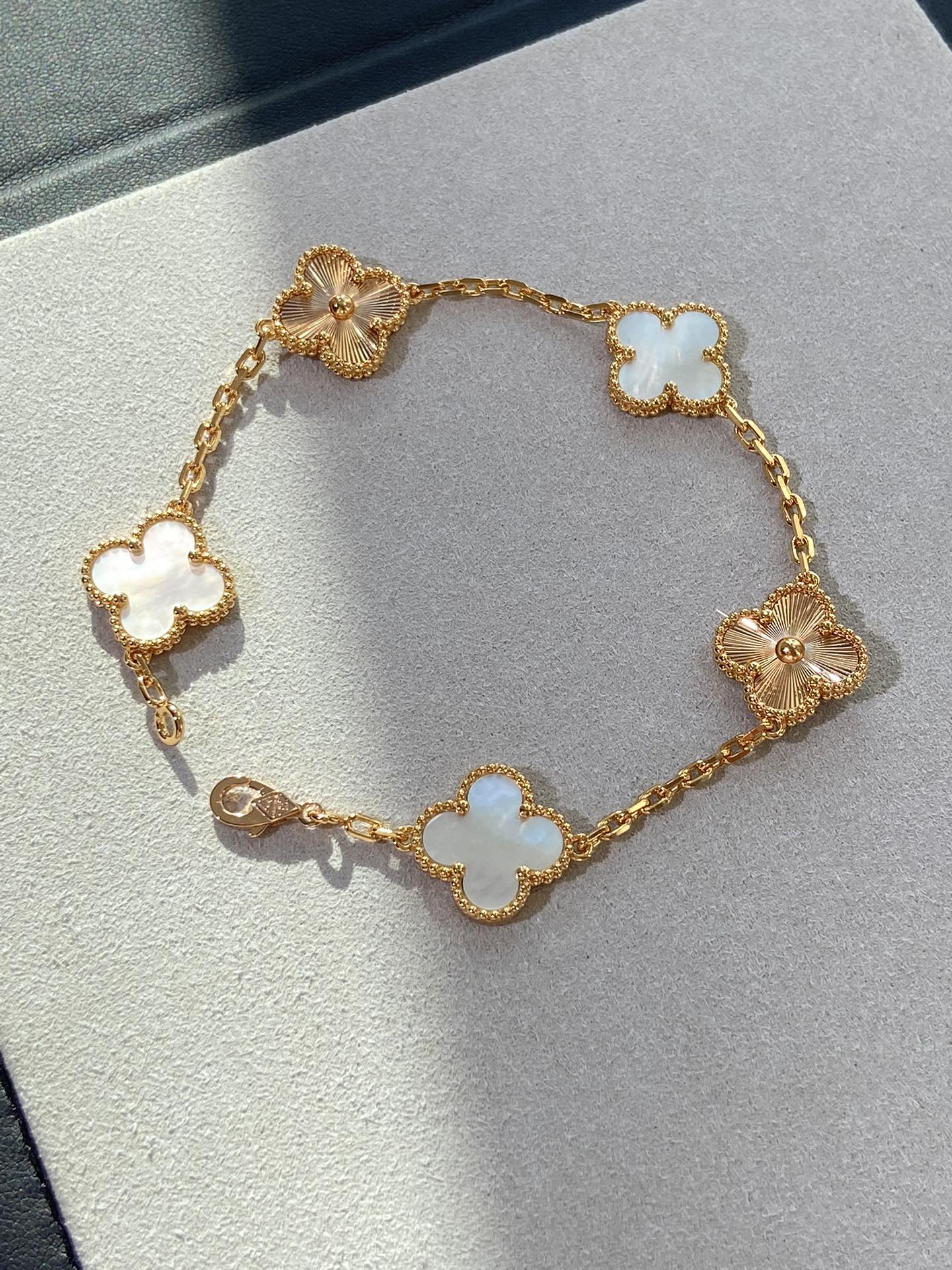 VCA Vintage Alhambra White and Gold Bracelet 5 Motifs