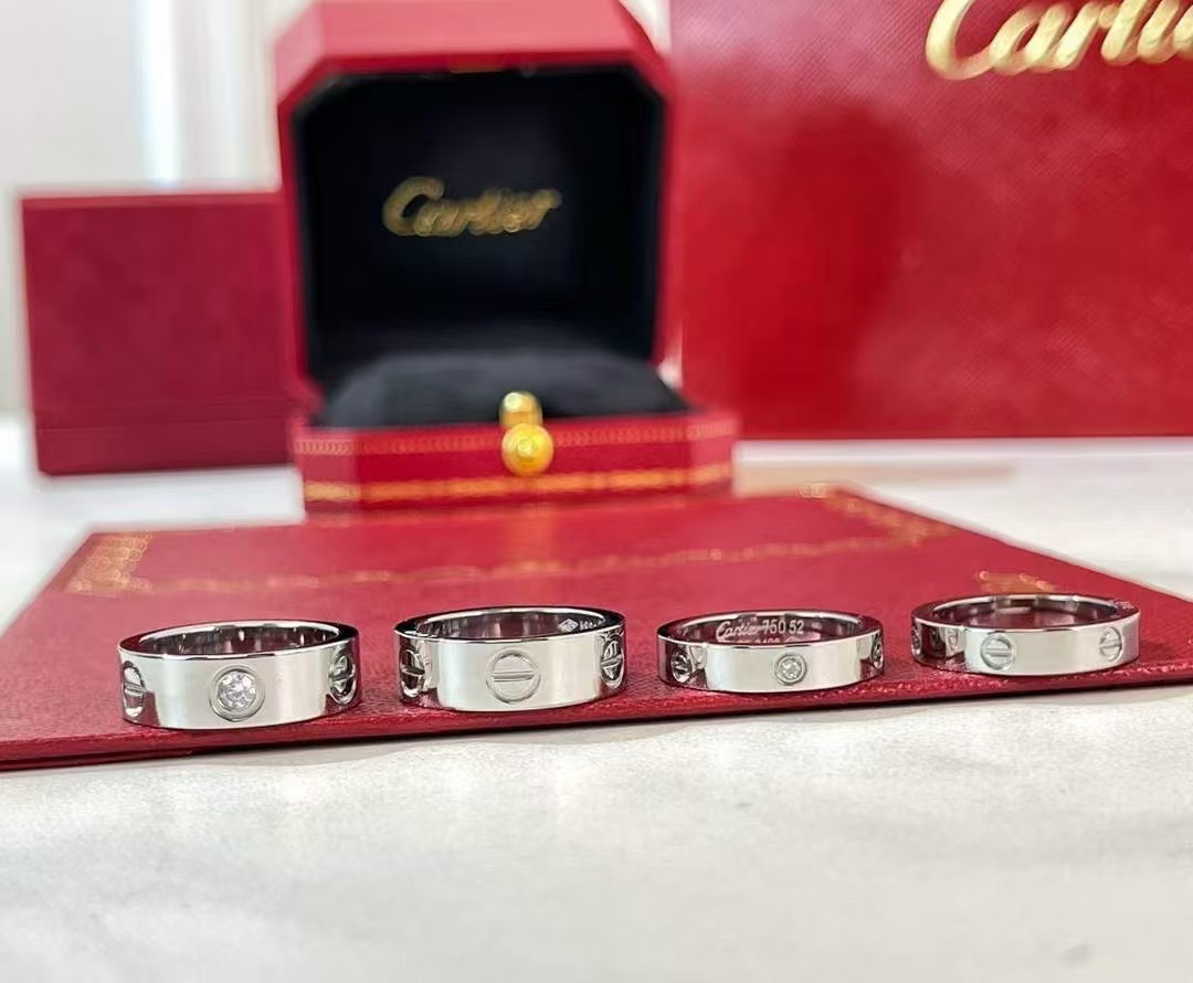 Cartier LOVE LEVE Ring - Image 6