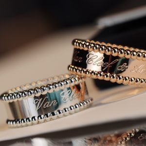 VCA Perlee Signature Ring