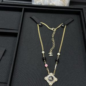 Chanel Pearl Paved Rhombic Pendant Necklace