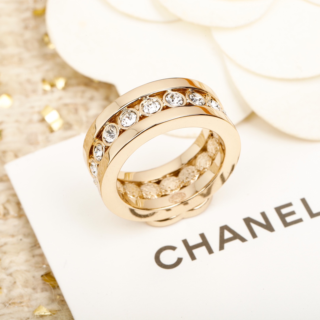 Chanel Full Diamond Wide Coco Ring - Image 3