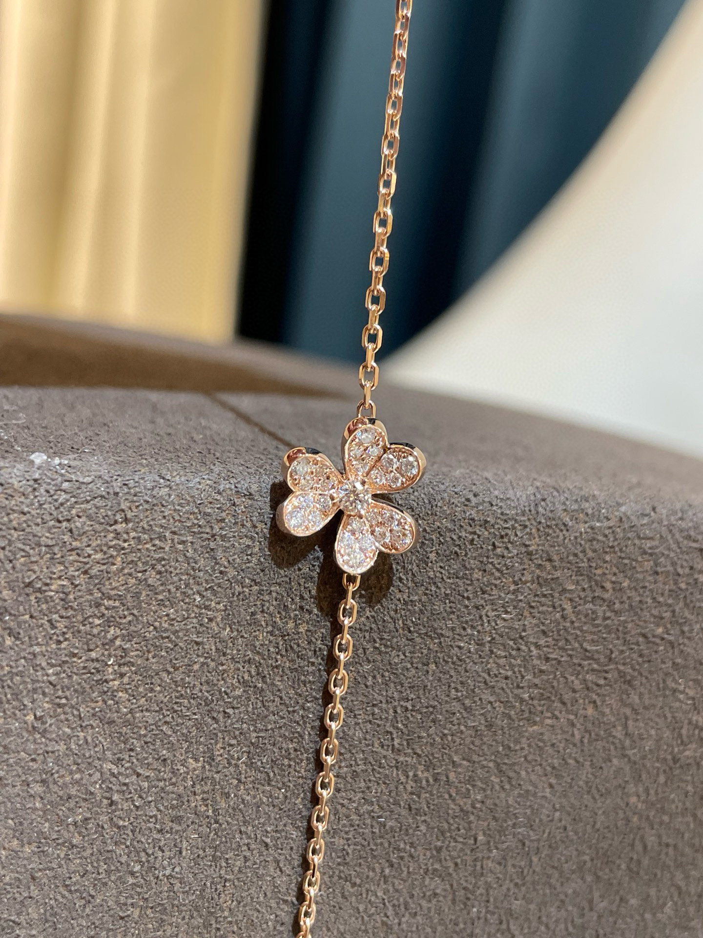 VCA Diamond Pave Frivole Flora Bracelet