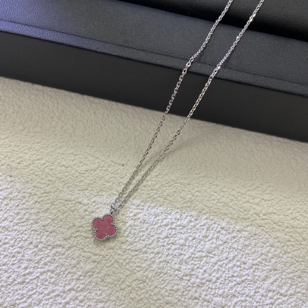 VCA Pink Sweet Alhambra Pendant Necklace, 1 Motif - Image 4