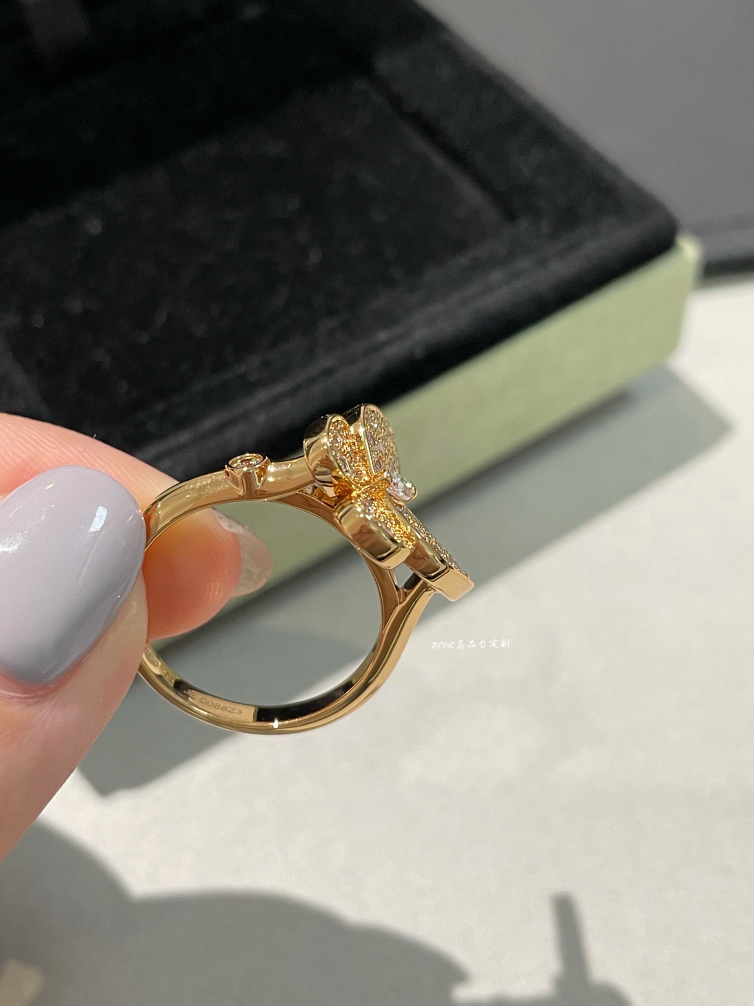 VCA Full Diamond Butterfly Ring - Image 15