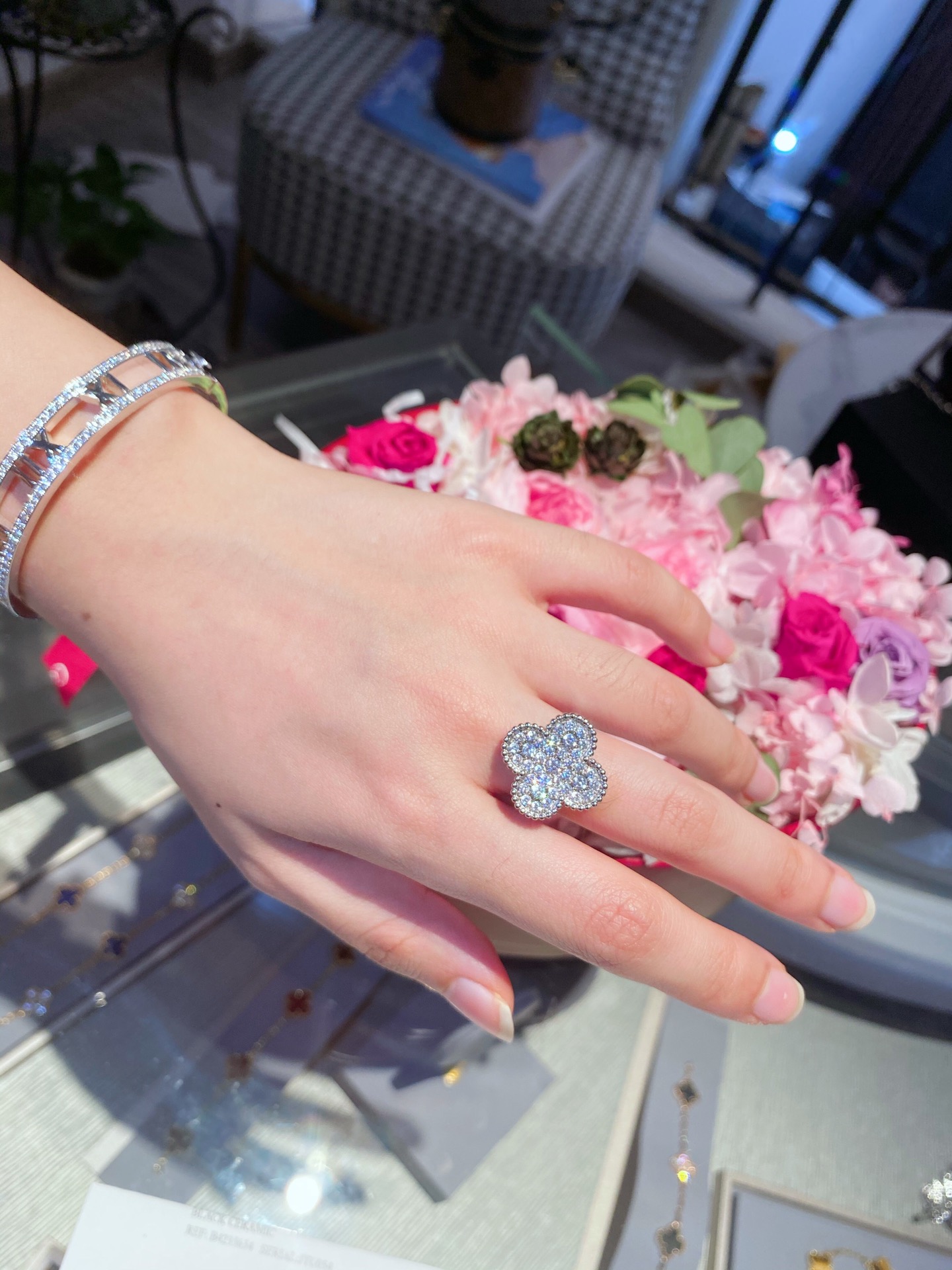 VCA Full Diamond Silver Magic Alhambra Ring