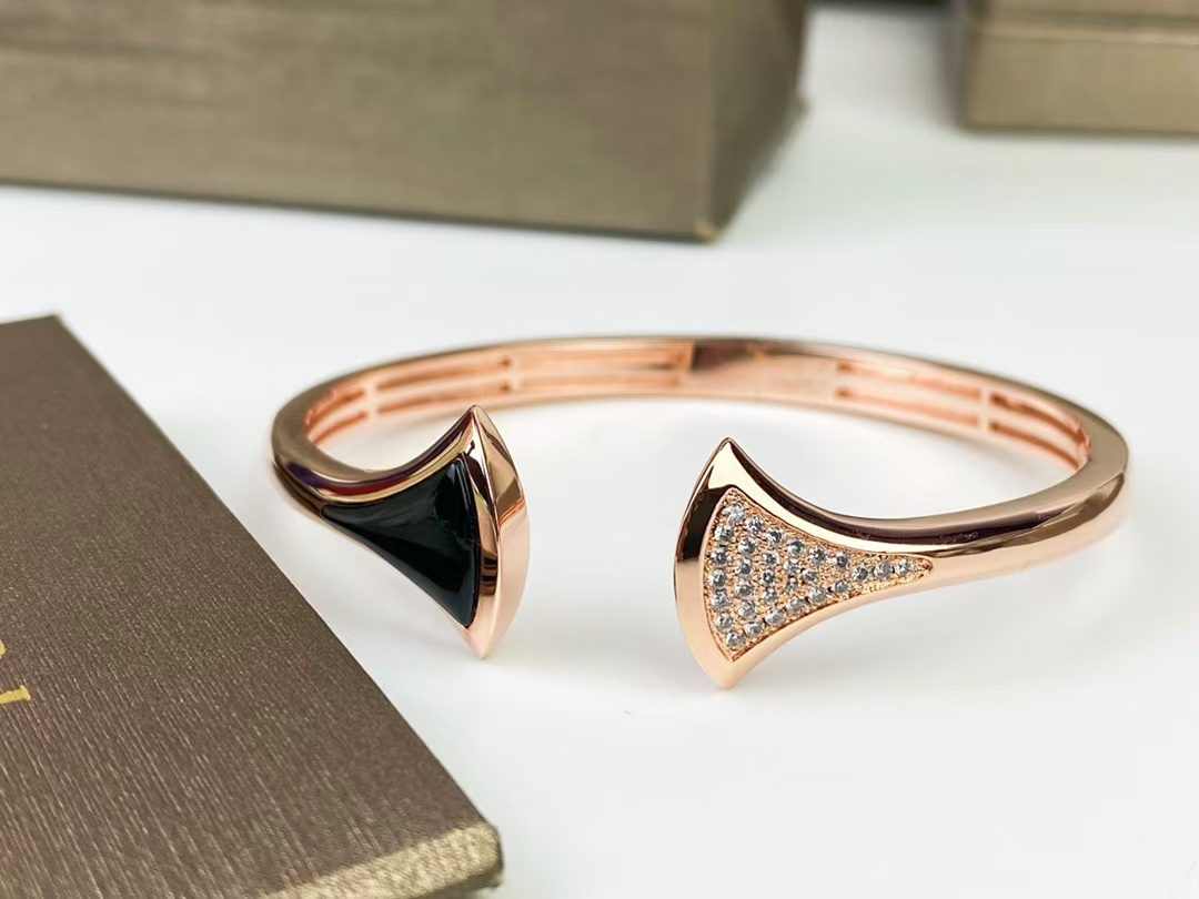 Bvlgari Divas' Dream Open Cuff Bangle Bracelet in Rose Gold
