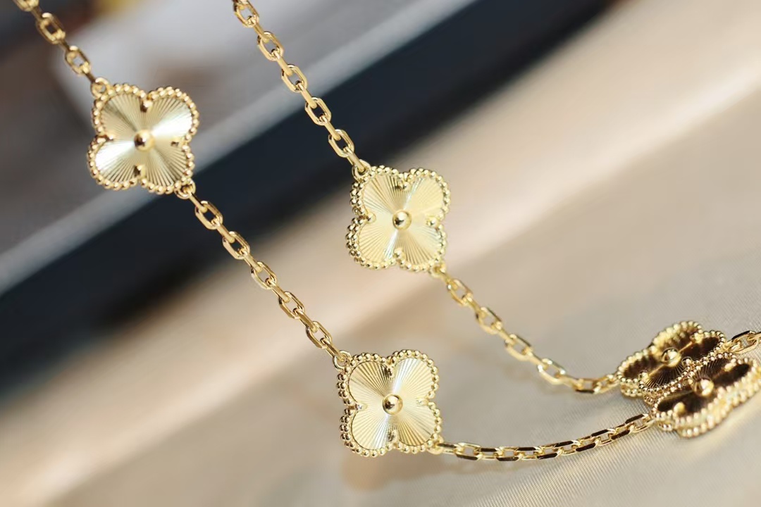 VCA Vintage Alhambra Necklace, 10 Motifs - Image 2